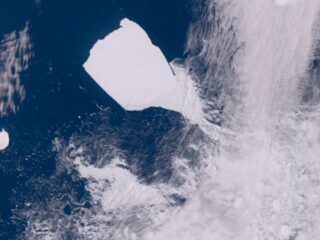 De ooit grootste ijsplaat ter wereld is bijna gesmolten