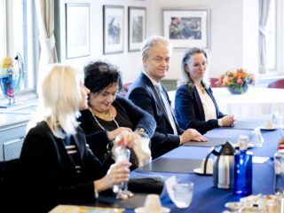 Wil PVV-leider Wilders wel premier worden: 'Hij kan zijn fractie niet in de steek laten'