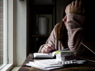 Migraine een hoofdpijntje? 'Het is een hersenziekte en dat verdient serieuze aandacht'