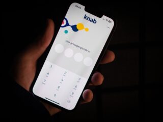 Niet iedereen fan van online bankieren: 'Angst om in cyclus van onwetendheid terecht te komen'