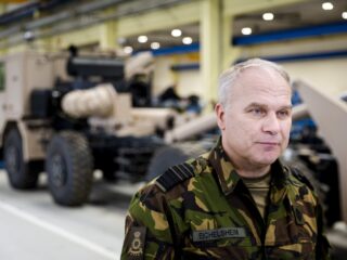 Oekraïne mag Nederlandse F-16's in Rusland inzetten, zegt Commandant der Strijdkrachten