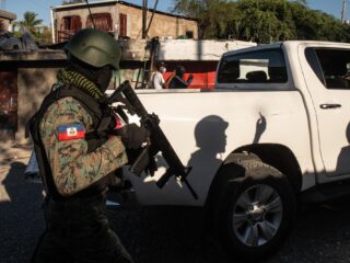 Bendes slaan toe bij afwezigheid premier: 'Slechtste situatie sinds 2010'