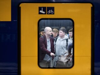 Koperdiefstal legt regelmatig de NS plat, maar wat stelen ze eigenlijk?