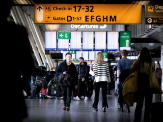 NSC wil nachtvluchten Schiphol beperken: 'Worden niet geregeerd door bedrijfsleven'