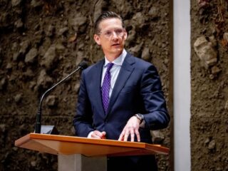 'Nederland moet ook asielzoekers naar landen als Rwanda sturen'