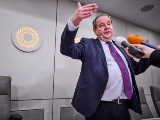 Schatkistbewaarder Hans Vijlbrief noemt minister van Financiën kortzichtig en bijziend