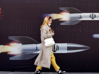 Podcast De Dag: hoe dichtbij is een oorlog tussen Israël en Iran?