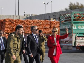 Wat doet VN-gezant Sigrid Kaag om de wederopbouw in Gaza te realiseren?