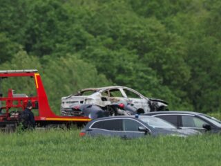 Klopjacht in Frankrijk om ontsnapte crimineel: 'Twee agenten gedood'