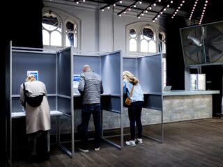 Lokaal referendum vaak onduidelijk, bijvoorbeeld in Amsterdam: 'Geen kiezer begreep dit'