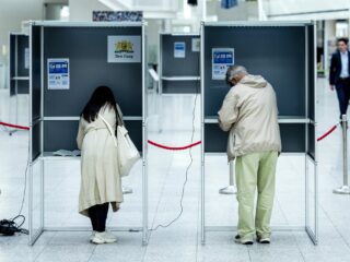 Eerste exitpoll Europese verkiezingen: PVV nek aan nek met GroenLinks-PvdA