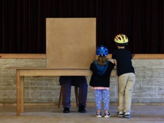 Nederlanders snappen de 'Duitse angst' niet: 'Denk aan de fietshelm die zij dragen, en Nederlanders niet'