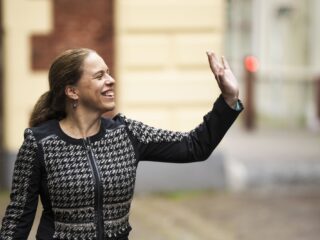 Carola Schouten nieuwe burgemeester van Rotterdam: 'Ze schrijft sowieso geschiedenis'