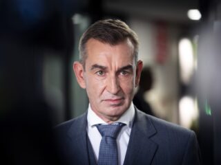 Staatssecretaris Herstel Groningen: 'Handen af van de centen van de Groningers'