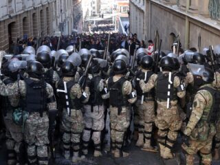 Leider mislukte coup gearresteerd: wat is er aan de hand in Bolivia?