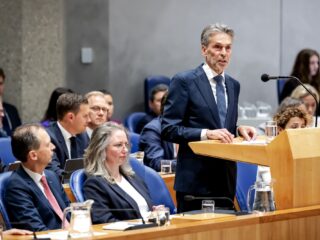 Podcast De Dag: Wat vindt Dick Schoof?