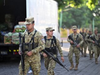 Duizenden kinderen gearresteerd in El Salvador onder regime Bukele