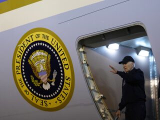 Amerikaanse president Biden trekt zich terug als verkiezingskandidaat