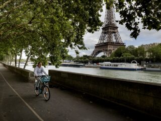 Overleven zonder papieren: De strijd van Souleymane