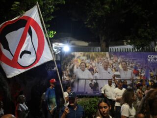 Maduro uitgeroepen tot winnaar verkiezingen Venezuela, zorgen om fraude