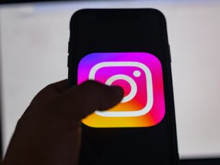 Meta aangeklaagd: tijdens de verkiezingen moet je kunnen kiezen voor een algoritme-vrije tijdlijn