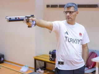 Nonchalante Turkse schutter of The Muffin Man: welke sporters winnen op sociale media?