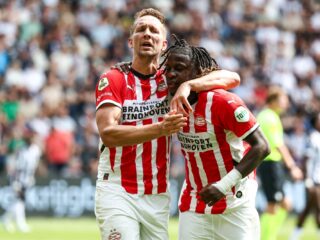 Stelling van Borst: 'PSV wordt weer kampioen, zonder de suprematie van vorig jaar'