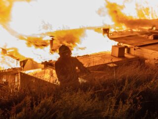 Brandweerman Cor Bruijn liep PTSS op: 'Dat slaat in als een bom, dat vergeet je nooit meer'