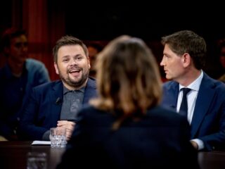 Van Groningen reageert op NRC-kritiek op Nieuws van de Dag: 'Een beetje flauw'