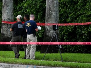Donald Trump ontsnapt aan aanslag op golfbaan in Florida