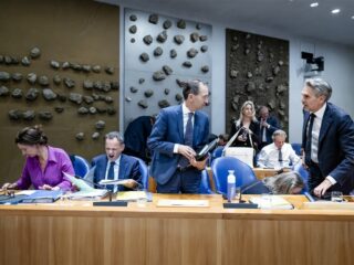 Stand.nl: 'De oppositie stelt deze algemene beschouwingen nog weinig voor'