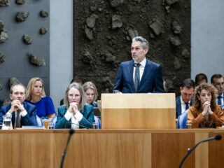 Hoe is het eerste half jaar van kabinet-Schoof gegaan? 'Dit kabinet presteert bijzonder weinig'