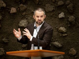 SP roept 'sociale partijen' op om PVV én VVD uit te sluiten