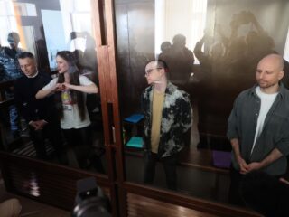 Vier Russische journalisten vervolgd voor banden met organisatie Aleksej Navalny