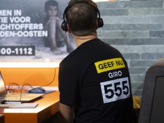 Stand.nl: 'Wat motiveert jou om vandaag te doneren aan Giro555?'