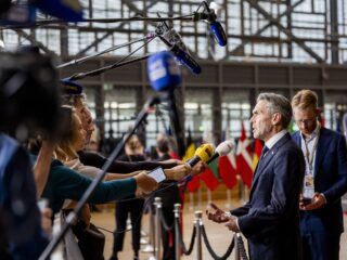 Podcast De Dag: lezen in de Europese asielwetten