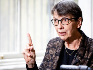 Drentse Commissaris van de Koning Jetta Klijnsma: 'Er komen zo weinig besluiten uit Den Haag'