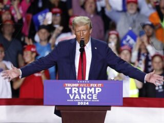 Stand.nl: 'Wat vind jij van de aanstaande overwinning van Donald Trump?'