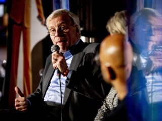 Voormalig NAVO-baas Jaap de Hoop Scheffer: 'De op regels gebaseerde wereldmacht door Trump op wankelen'