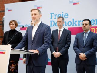 FDP wil niet in Duitse coalitie met AfD: 'Te veel fascisten, racisten en nationaalsocialisten'