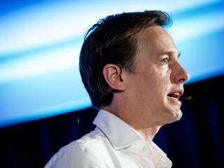 Volt vertrekt van X: 'Kunnen niet toekijken hoe Musk actief onze democratieën ondermijnt'