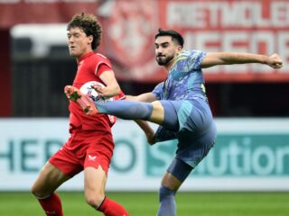 'Ik ben er klaar mee dat Ajax wedstrijden in een underdogrol benadert, dat hoort niet'