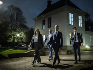 Polarisatie-expert: 'Geef wij-zijdenken geen brandstof'