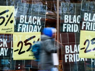 Waarom ouderen Black Friday niks vinden, terwijl jongeren vaker shoppen