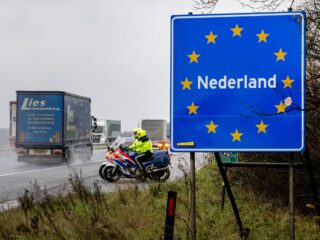 Podcast De Dag: eigen grenscontrole eerst