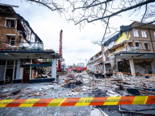 Podcast De Dag: de mega-explosie in Den Haag