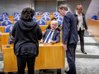 'Je moet mensen gewoon minder om hun mening vragen'