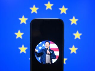 Podcast De Dag: Moet Europa zich zorgen maken over Elon Musk?