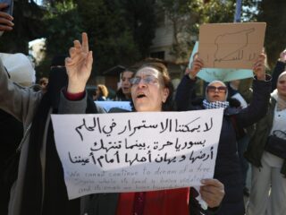 Luchtaanvallen en annexatie: wat wil Israël in Syrië?