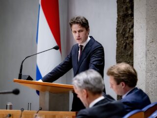 Waarom willen steeds meer kiezers op middenpartijen stemmen?